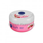 Nivea Soft   Berry Blossom 100 Ml